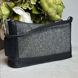 Vintage Coach Black Bleeker Tweed Demi 6112